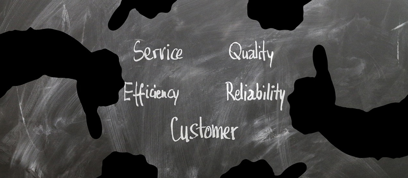 대기업 파트너사와 정기 품질 KPI 리뷰 회의를 하는 모습